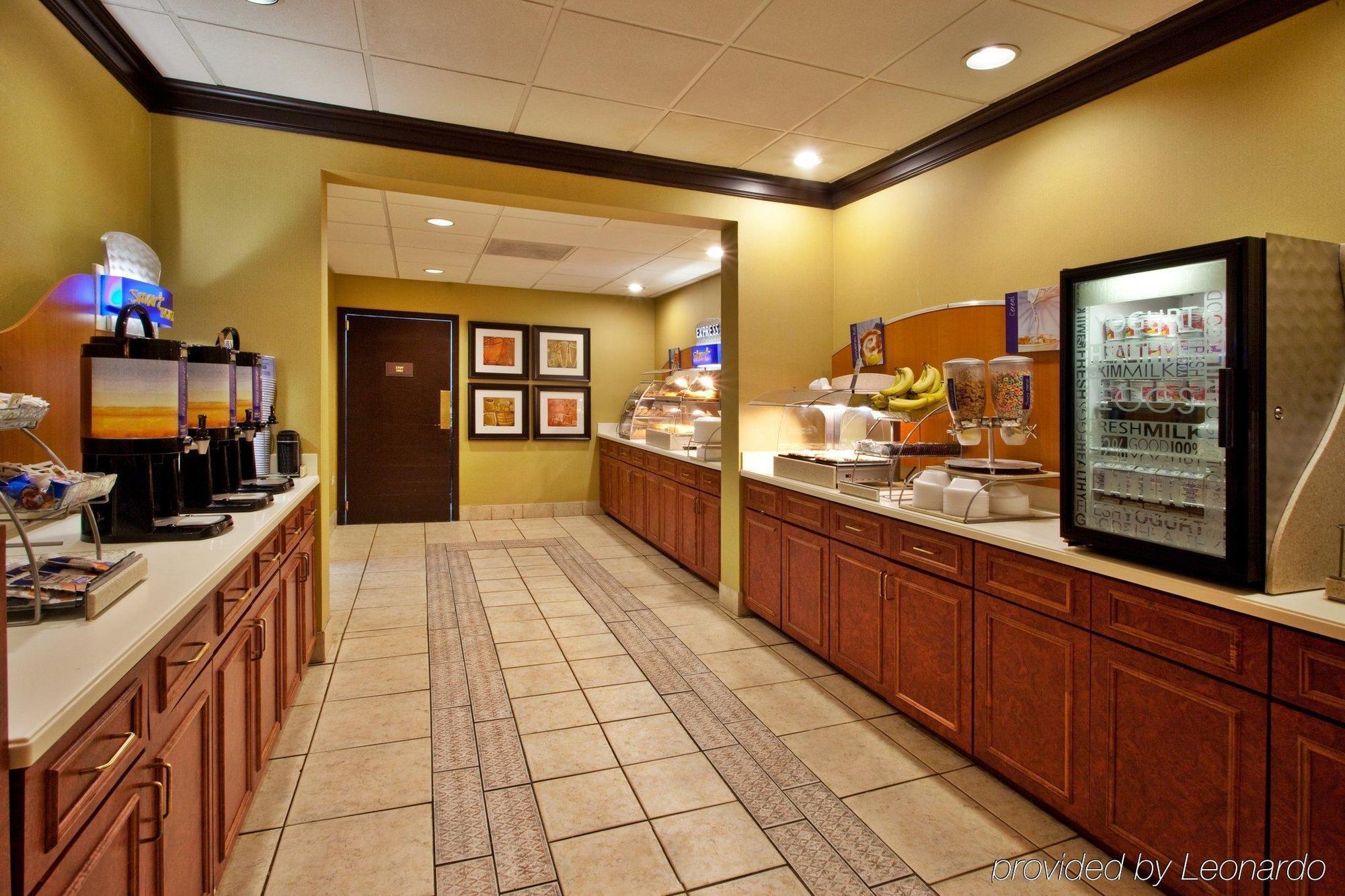 Holiday Inn Express Atlanta Airport-College Park By Ihg Restoran gambar